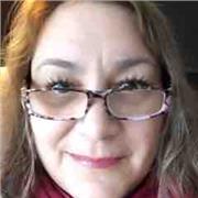 Soy Psicóloga, especialista en terapia de pareja y sexualidad, master en psicología general sanitaria, me encanta enseñar: ¿Cuéntame cuáles son tus necesidades? Te haré una propuesta totalmente especializada para ti.