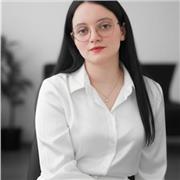 Informatik-Nachhilfe online – Softwareingenieurin mit Master in Künstlicher Intelligenz für Schüler, Studierende und Erwachsene.