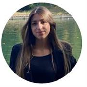 Laureata in Lettere e laureanda in Filologia moderna, offro lezioni di italiano per stranieri o per approfondimento scolastico.