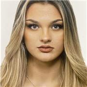 Soy profesora de español y rumano para extranjeros, con un enfoque personalizado y dinámico para facilitar el aprendizaje.