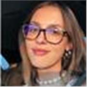 Titulada en biotecnología, con conocimientos amplios de biología. Tengo prácticamente todos los conocimientos necesarios para enseñar y hacer entender la biología del instituto fácilmente.