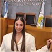 Abogada imparte clases de Derecho en general a alumnos de secundario, estudiantes universitarios,etc