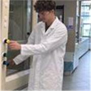 Lehramtsstudent für Chemie und Sport gibt Chemienachhilfe von Klasse 7 bis zum Abitur