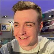 Sono un tutor di italiano, in passato ho giá seguito studenti per ripetizioni. Sono laureato in lingue moderne (Inglese, spagnolo)