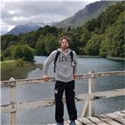 Docente de nivel universitario para dar clases virtuales sobre distintas materias de ciencia política y afines de sociales