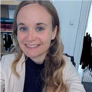 Ich kann mehrere Fächer unterrichten. Studiert habe ich Mathematik, Kunst und Sport, kann aber auch Musik u.a. Fächer unterrichten