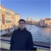 Soy alumno de último curso de ingeniería industrial, me encanta el dar clases y estaría enfocado a niños de primera y eso