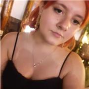 Niñera ayudo en tareas básicas