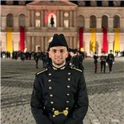 Élève ingénieur en 3eme année à l’Ecole Polytechnique. Je donne des cours particuliers pour les divers niveaux: lycée, supérieur