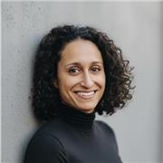 I’m bilingual in Portuguese and English and have experience learning and teaching languages.