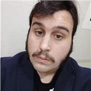 Comprensivo, intuitivo y paciente. Le daría clase a todas las edades y perfiles sin excepción.