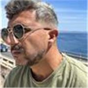 Soy un diplomado universitario y me encanta dar clases 