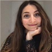 Studente universitaria con esperienza in ambito accademico in Inghilterra, offre lezioni di inglese