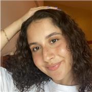 Spanisch-Lehrerin (momentane Master-Lehramtsstudentin für Gymnasiallehramt), die alle Klassenstufen unterrichtet