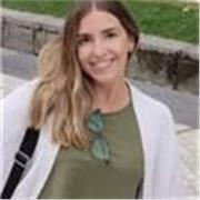 Profesora de Primaria, inglés y audición y lenguaje imparte clases a niños de diferentes edades