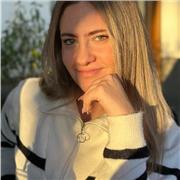 Logopeda y actual estudiante de Primaria, me encantan los niños y poder echarles una mano en cualquiera de sus materias