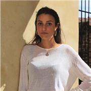 Studentessa universitaria offre ripetizioni private ai ragazzi delle elementari, medie e superiori