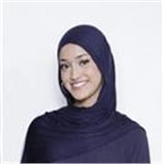 English speaker with 2 years of experience offering maths and English lessons to primary and secondary school students.