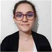 Engenheira oferecendo aulas particulares de matemática