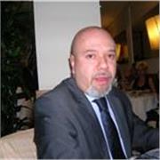 Disponibile all’insegnamento di tutte le materie relative al diritto civile, storia contemporanea, grammatica
