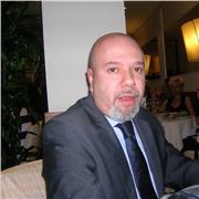 Disponibile all’insegnamento di tutte le materie relative al diritto civile, storia contemporanea, grammatica