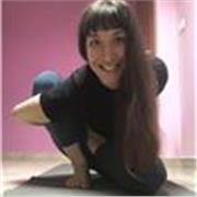 Curiosə di provare yoga?
Che tu sia alle prime armi o già praticante, troviamo insieme il ritmo giusto per te.