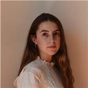 Diplomata all’Accademia di Belle Arti di Venezia in Pittura