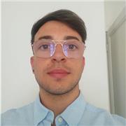 Estudiante de Ingeniería imparte clases sin importar edad y nivel academico