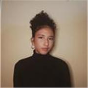 Professora de gramática e literatura, formada pela UFPB