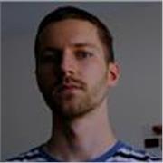 Mathe-tutor, der Schüler in der Oberstufe unterrichtet