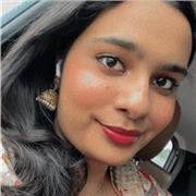 English tutor teaches primary students as well as beginners