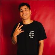 Amante de la música, con ganas de enseñar a personas de todas las edades