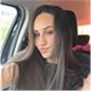 Estudiante de enfermería, nativa de español, adaptado a cualquier edad. 