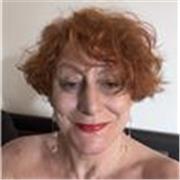 Comédienne de formation je donne des cours de communication