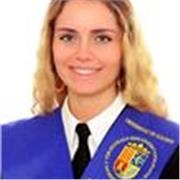 Graduada en Biología en la Universidad de Alicante dentro del grupo ARA (alto rendimiento académico) en inglés.