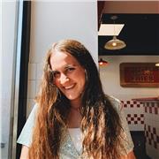 Estudiante universitaria ofrece clases particulares para diferentes materias