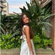 Soy Laura, estudiante universitaria de arquitectura. 
Nivel C1 de inglés.
Doy repaso a niños en Tarragona. 
 / h
