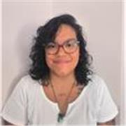 Profesora de primaria, imparte clases de forma online y presencial.