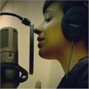 Clases de Canto desde un enfoque del Sistema Consciente para la técnica del movimiento de Fedora Aberastury y técnicas personales aplicadas al uso de la voz