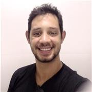 Professor particular de violão, com 15 anos de experiência e apto a aulas online para adultos e crianças