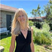 Formatrice en Français Langue Étrangère, je donne des cours de communication orale pour jeunes et adultes.
En visio ou présentiel