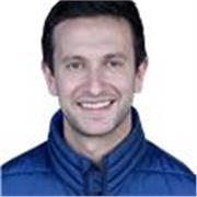 Soy psicólogo deportivo, entrenador de fútbol  y especialista en la enseñanza de español, con amplia experiencia internacional