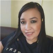 Maestra de preescolar, brinda a compañamiento a niños que tengan dificultades para leer y escribir, asimismo que se le dificulta concentrarse al momento de realizar alguna tarea o ejercicio matemático