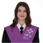 Buenas, me llamó María del Rosario, estudiante de psicología y criminología en último año, me gusta mucho la economía y el inglés.