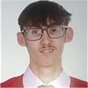 Jugador con más de 2 años de experiencia y con torneos en España y fuera de España, campeón de Sevilla en 2024.