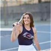 Entrenadora de tenis apta para todos niveles y edades