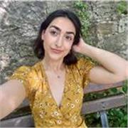 Englisch-Tutorin, die Personen in jeder Altersgruppe unterrichtet
