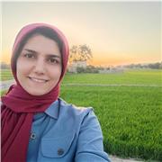 I’m a passionate doctor who loves teaching English, biology, and medicine—ideal for curious learners at any level