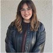 Profesora de inglés y psicopedagoga bilingüe con experiencia enseñando a niños y adultos