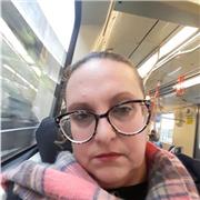 Psicóloga , especialista em Arteterapia, saúde mental, neuropsicologia e psicopedagogia. Artista plástica